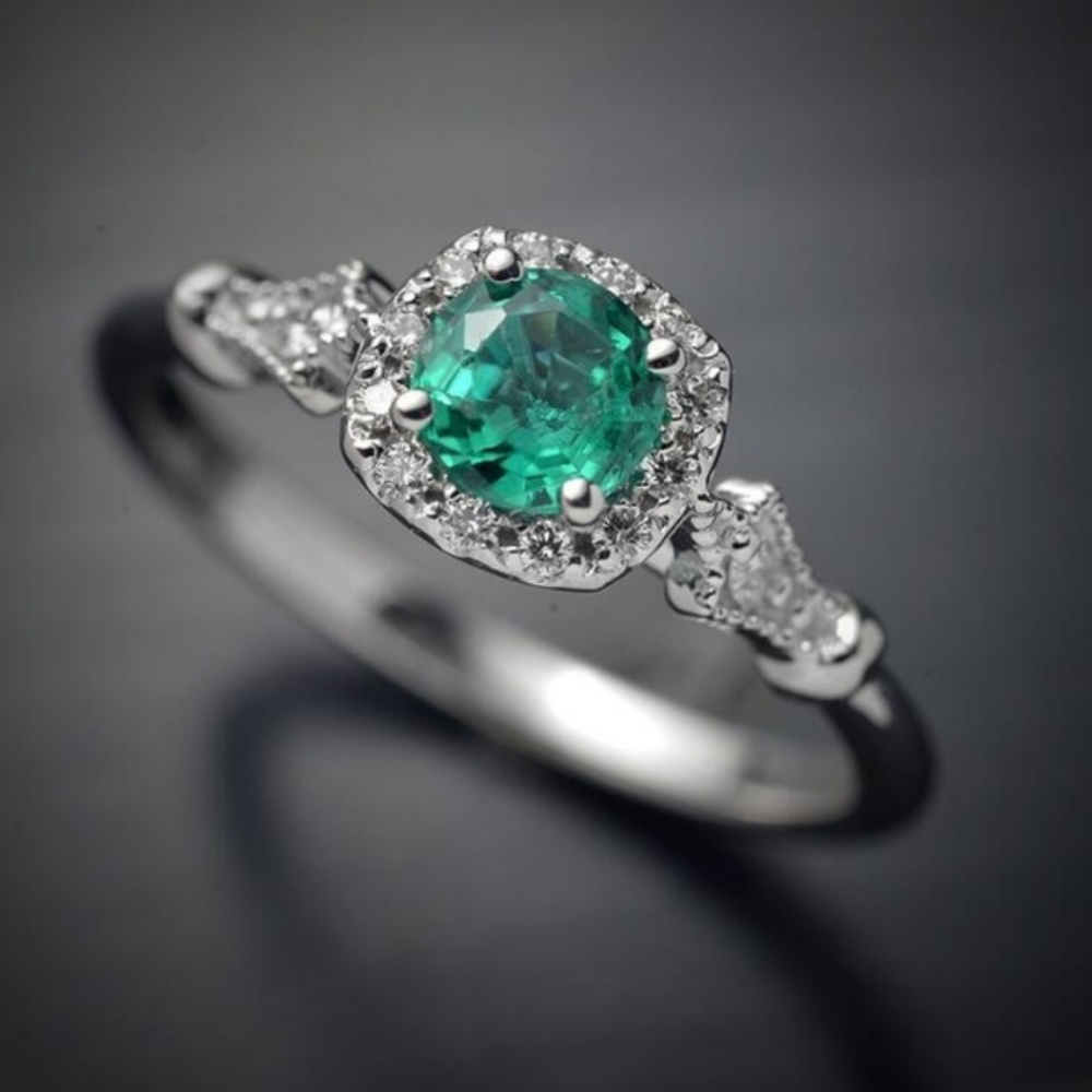 Vintage Sterling Silver Emerald Ring